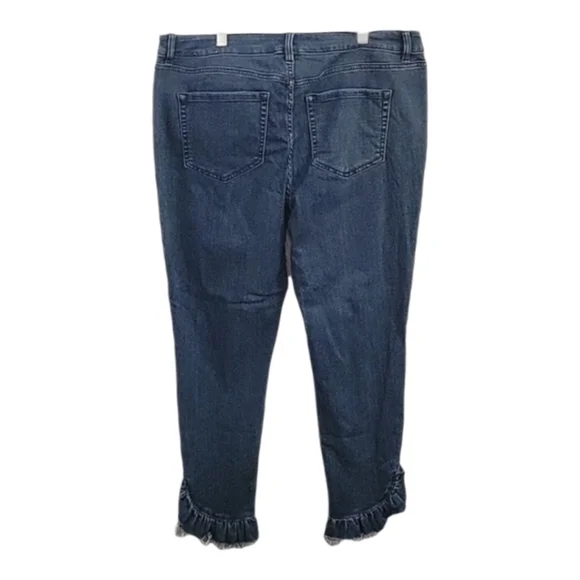 Lane Bryant Mid Rise Super Stretch Skinny Jeans w Petaled Distressed Hem Size 16 - Picture 7 of 10